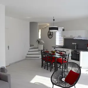 https://duplex-liberte-plein-centre.fr-provencehotel.com