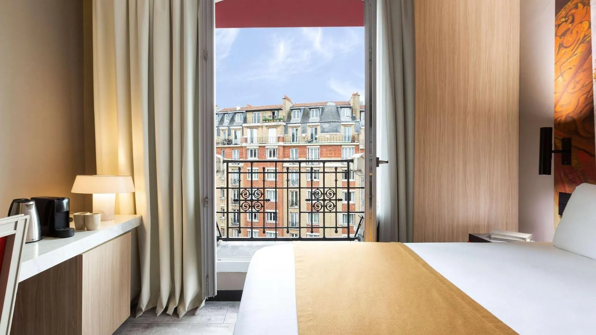 Mercure Paris Alesia France