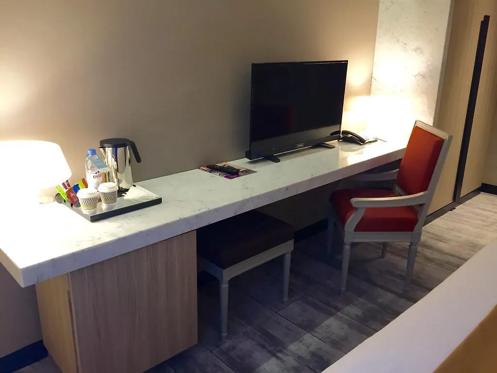 Hotel Mercure Paris Alesia