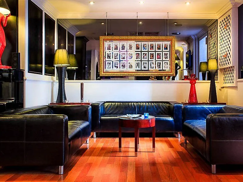 Mercure Paris Alesia 4*,